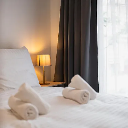 Your Paradise - Wander, Dine & Shop Apartman Pozsony